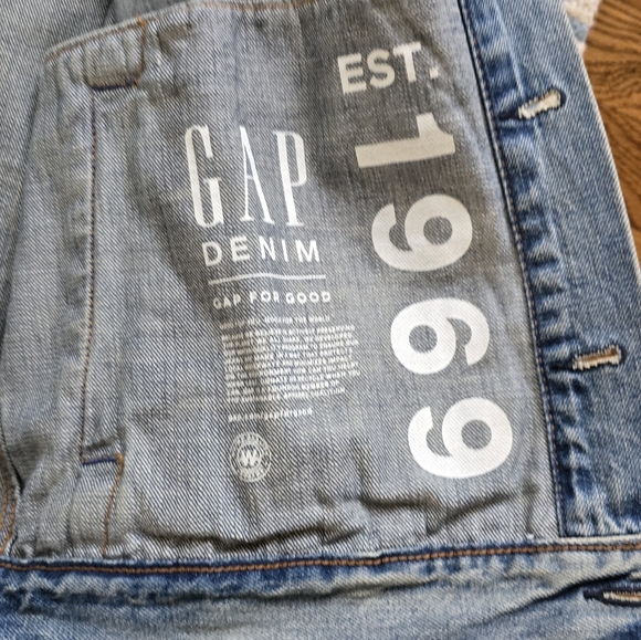 GAP Light Blue Denim Shirt - Picture 3 of 4